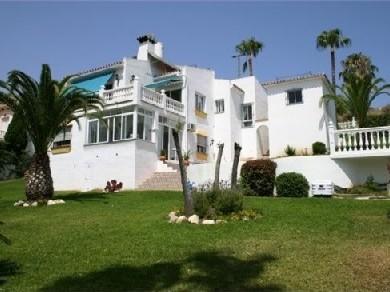 Chalet con 3 dormitorios se vende en Benalmadena Costa, Costa del Sol