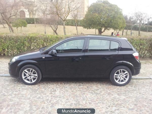 Opel Astra 1.9 CDTi 120 6v ECosmo 5p