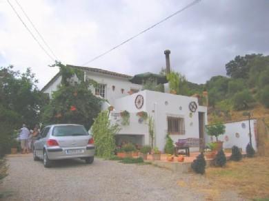Chalet con 4 dormitorios se vende en Cortes de la Frontera, Serrania de Ronda