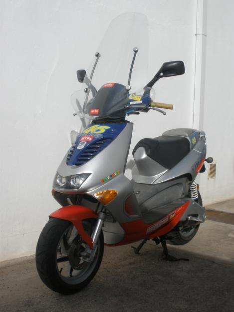 Aprilia SR 50 Rossi