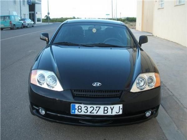 VENDO HYUNDAI COUPE A BUEN PRECIO