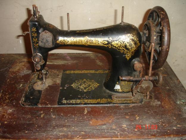 Máquina de coser antigua Singer