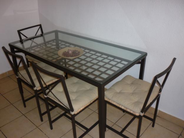 sofa, mesa comedor+sillas, mesa centro