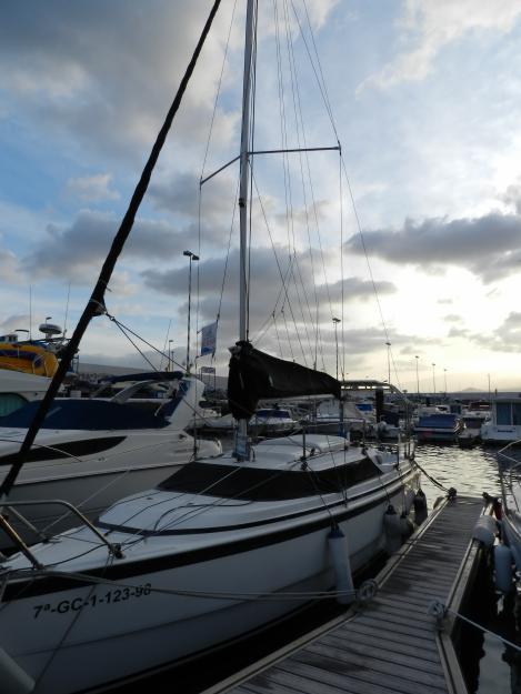 Cambio velero 8 metros eslora por barco a motor