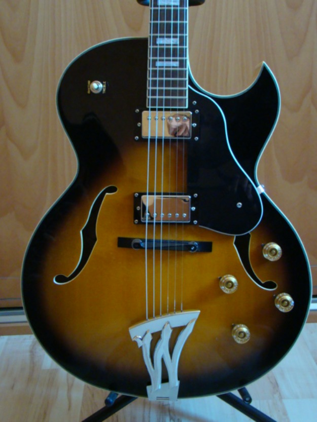 WASHBURN J3 con electronica mejorada.Made In Indonesia,NO CHINA.