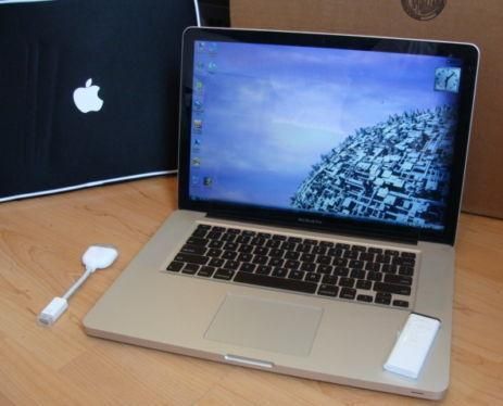 Apple MacBook Pro Core 2 Duo de 2,4 GHz 4GB500GBDvd AIRE