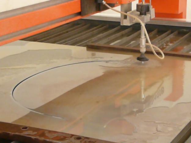 Corte por chorro de agua “waterjet”y corte laser