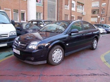 OPEL VECTRA 1.9 CDTI 16V ELEGANCE AUTOMáTICO - Madrid