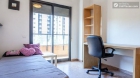 Rooms available - Charming 4-bedroom apartment in sought-after Benimaclet - mejor precio | unprecio.es
