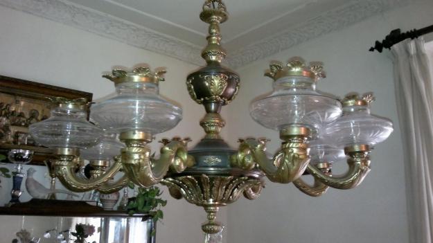 Lámpara de bronce estilo imperio
