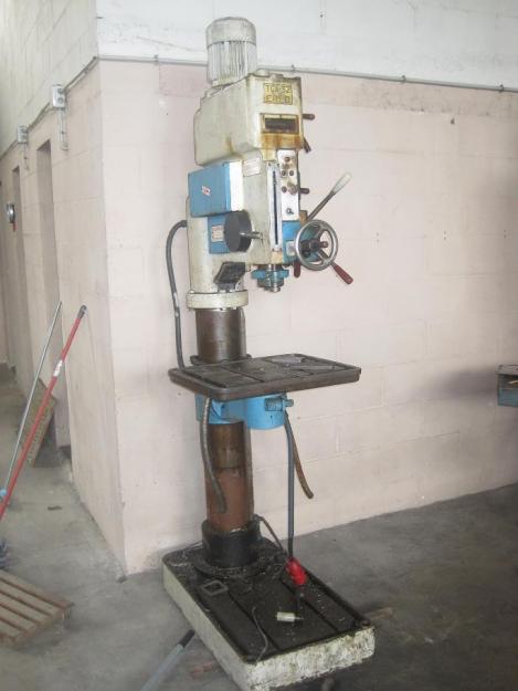 TALADRO COLUMNA ENGRANAJES ERLO TCA-32