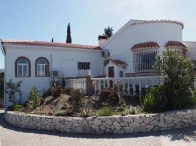 Chalet con 4 dormitorios se vende en Competa, Axarquia