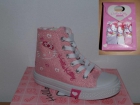 Zapatillas Nº 26 Oficiles HELLO KITTY + CAJA 3 BRAGUITAS HELLO KITTY - mejor precio | unprecio.es