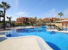 Apartamento con 3 dormitorios se vende en Estepona, Costa del Sol - mejor precio | unprecio.es