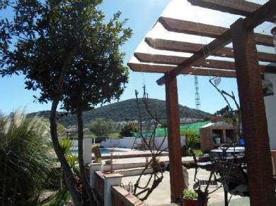 Chalet con 3 dormitorios se vende en Coin