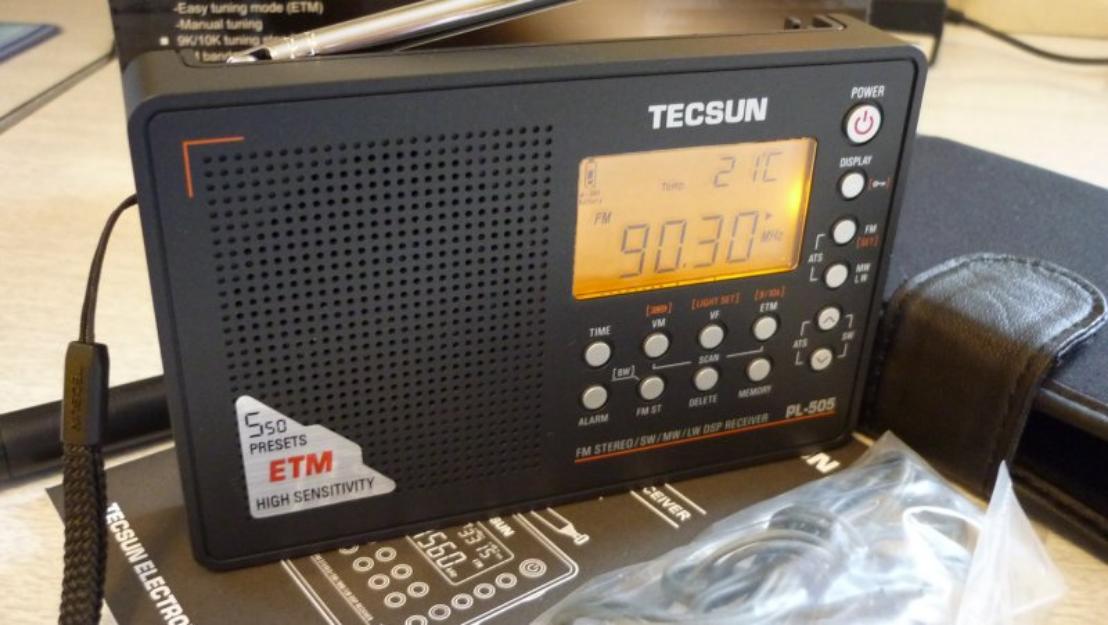 Radio/Receptor Tecsun PL-505