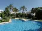 Adosado con 2 dormitorios se vende en Estepona, Costa del Sol - mejor precio | unprecio.es