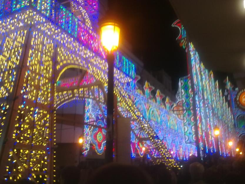 Habitacion fallas 2014 valencia  cama de matrimonio