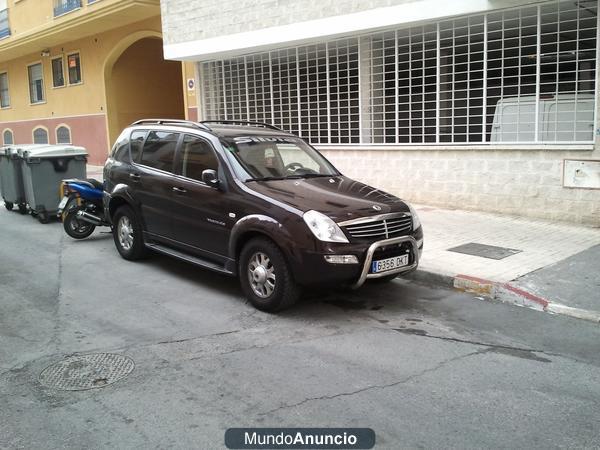 VENDO SSANGYONG REXTON  SUPER NUEVO