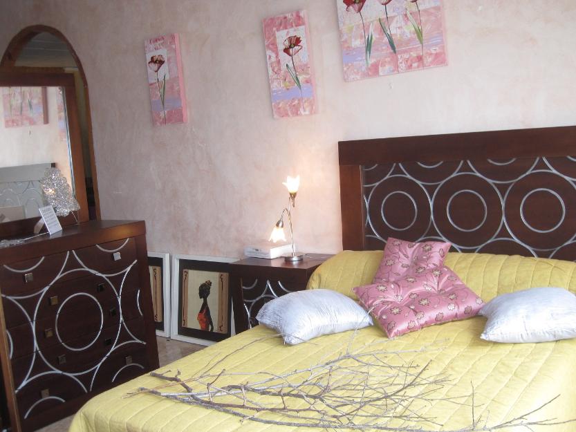 Dormitorio nogal y plata