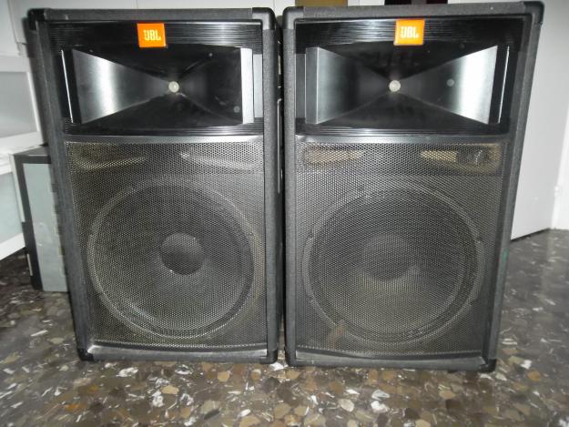 vendo equipo de musica profesional para pub o discoteca