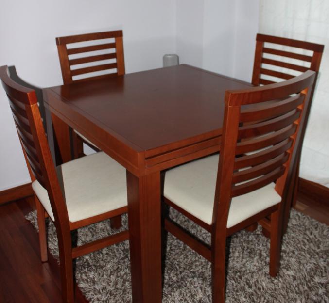 Mesa comedor linea moderna extensible + 4 sillas