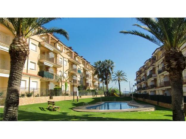 Piso de 3 habitaciones en las Casa d'Acanar con piscina