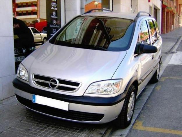 Venta de Opel ZAFIRA 2.0 DTI 16 V 7 Plazas '04 en Viladecans