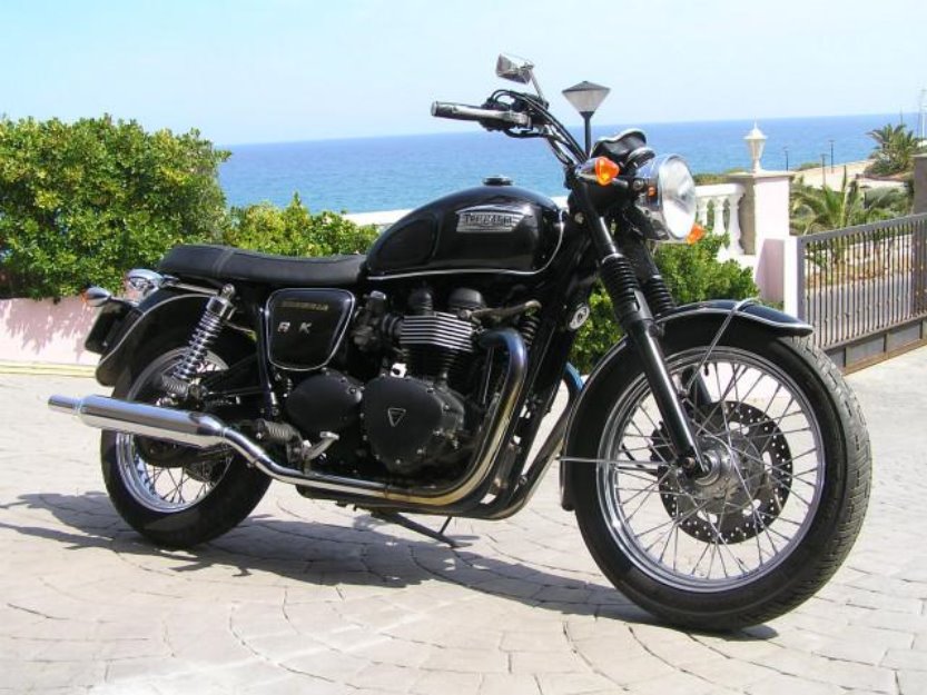 2007 Triumph Bonneville Black Clasic