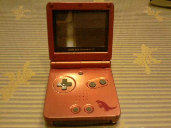 VENDO VIDEO CONSOLA A BUEN PRECIO BIEN CUIDADA I CONSERVADA
