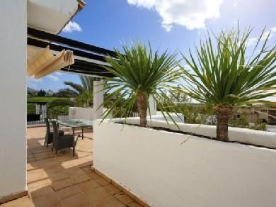 Apartamento con 2 dormitorios se vende en Marbella, Costa del Sol