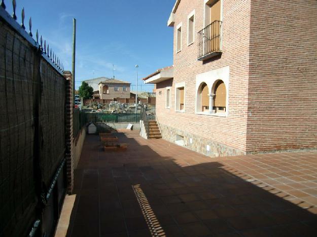 Casa adosada en Argés