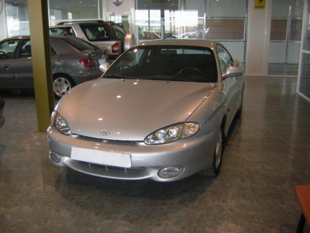 HYUNDAI - COUPE 1. 6 I 16 V