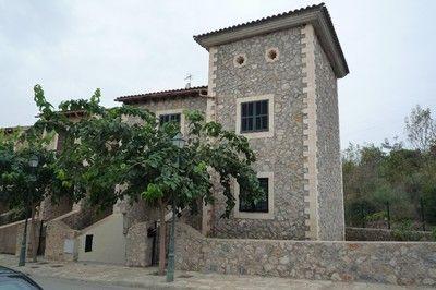 Casa en venta en Puigpunyent, Mallorca (Balearic Islands)
