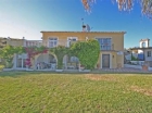 Chalet con 5 dormitorios se vende en Estepona, Costa del Sol - mejor precio | unprecio.es