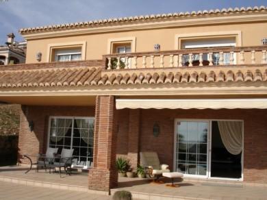 Chalet con 3 dormitorios se vende en Mijas Costa, Costa del Sol