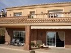 Chalet con 3 dormitorios se vende en Mijas Costa, Costa del Sol - mejor precio | unprecio.es