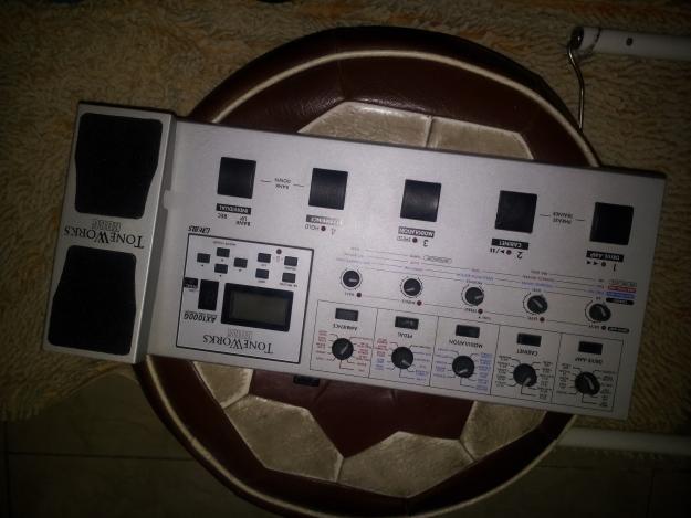 Vendo pedalera multiefectos KORG Tone Works AX1000G