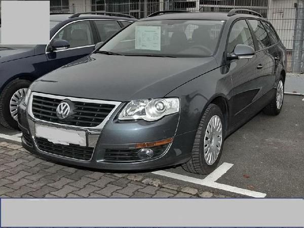 VOLKSWAGEN Passat TRENDLINE