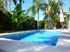 Chalet con 3 dormitorios se vende en Marbella, Costa del Sol - mejor precio | unprecio.es
