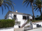 Chalet con 3 dormitorios se vende en Estepona, Costa del Sol - mejor precio | unprecio.es