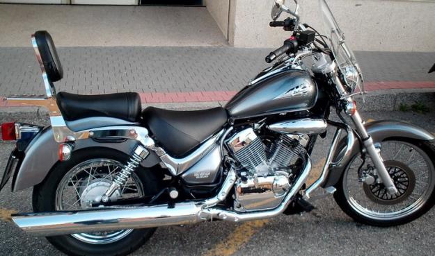 Suzuki intruder 250