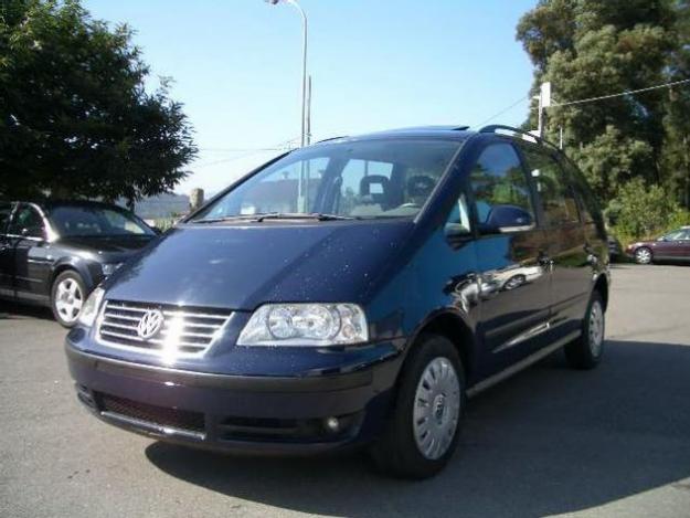Volkswagen Sharan TDI 115cv--320Euros/mes '05 en venta en Villagarcía De Arosa