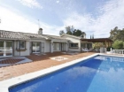 Chalet con 5 dormitorios se vende en Estepona, Costa del Sol - mejor precio | unprecio.es