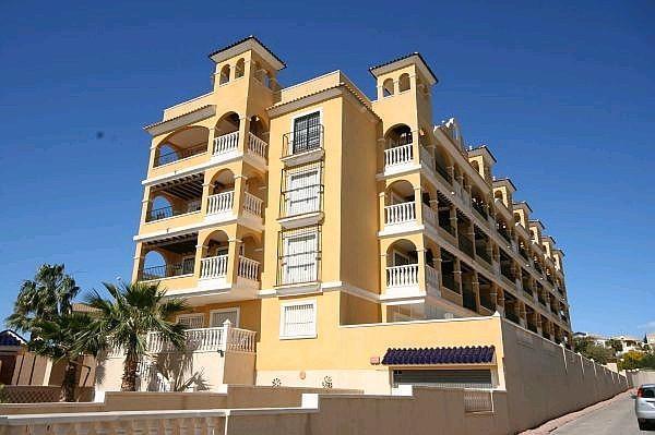 Charmoso Apartamento de Dois Quartos em Villamartin, Alicante, Espanha