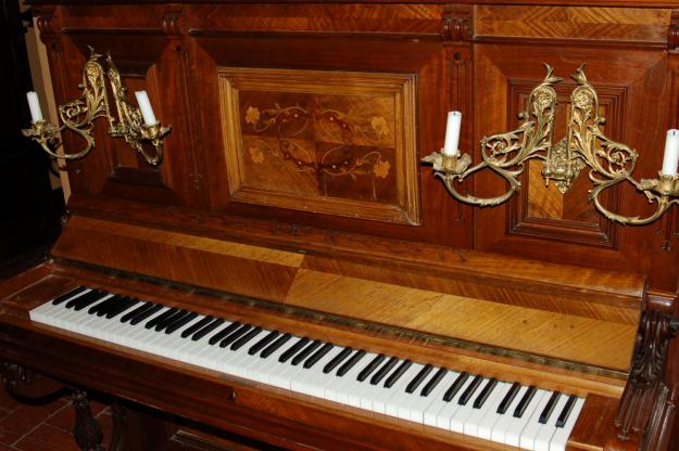 COMPRA - VENTA PIANOS A GIRONA