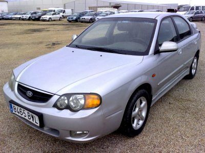 KIA SHUMA 1.6I,105CV,AIRE ACONDICIONADO,AIRBAGS,LLANTAS,RADIO/CD,PERFECTO ESTADO! - Valencia
