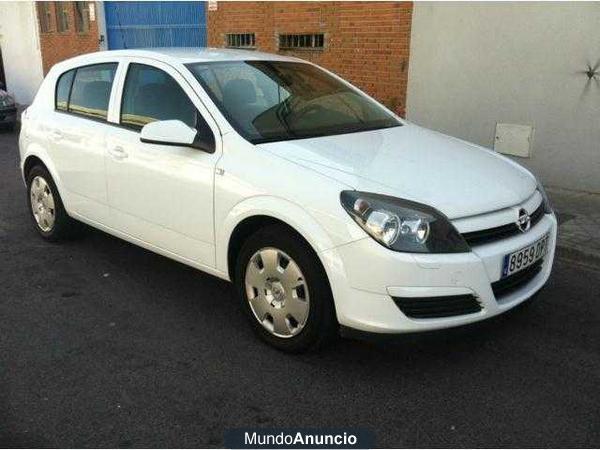 Opel Astra 1.7CDTi Elegance+ 12 Meses de