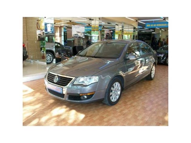 VOLKSWAGEN PASSAT 2.0 TDI SPORTLINE