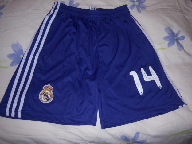 VENDO PANTALONES DE CHAMPIONS REAL MADRID